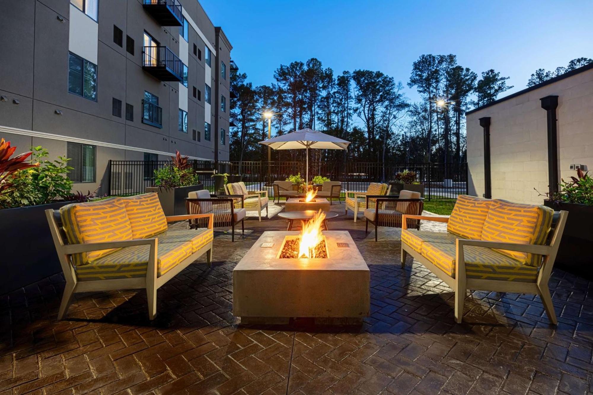Waterwalk Extended Stay By Wyndham Jacksonville Deerwood Pk Zewnętrze zdjęcie